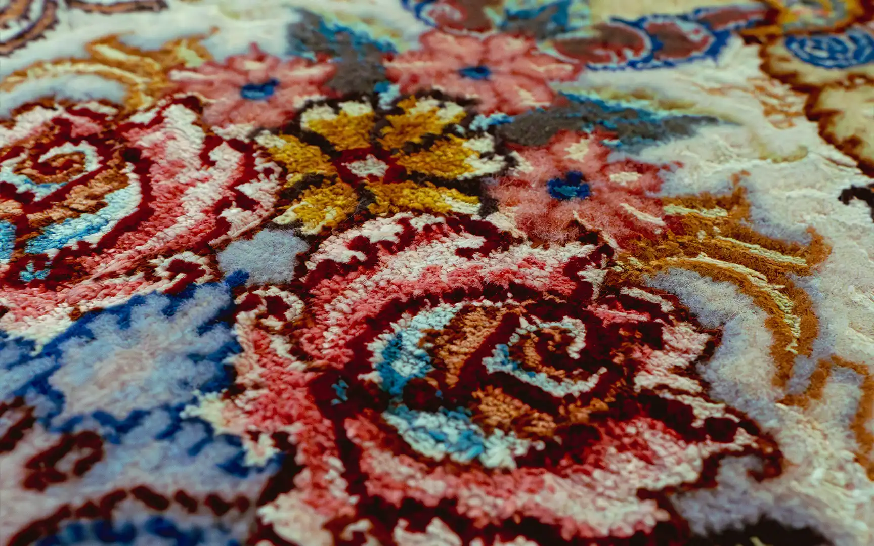 شانه و تراکم فرش چیست؟ (کدام برای شما مناسب‌تر است؟)